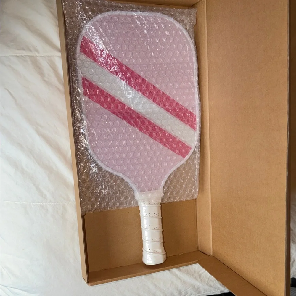 4EB Pink and White Pickleball Paddle New In Box. - Picture 1 of 5